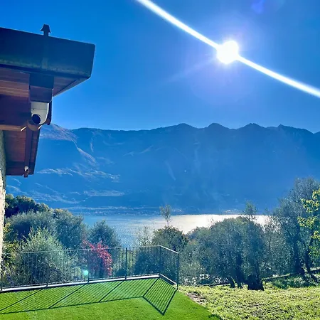 Casa L'olivér * Limone sul Garda